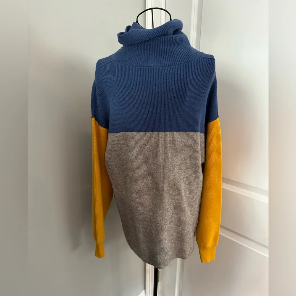 NWT Free People Structured Color Block Tunic Turtleneck Sweater Size XS-OVERSIZE